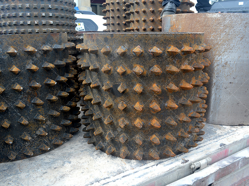 看雙齒輥破碎機如何將原料 “變廢為寶”，鑄就高利潤顆粒塊